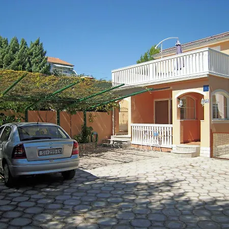 Semesterbostad Family Friendly House With A Swimming Pool Jezera, Murter - 5124