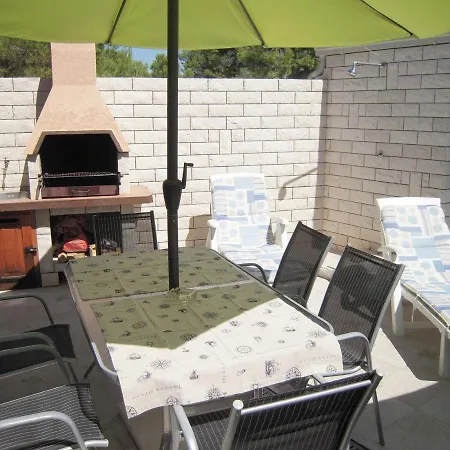 Family Friendly House With A Swimming Pool Jezera, Murter - 5124 Ferienhaus *