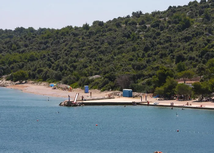 Family Friendly House With A Swimming Pool Jezera, Murter - 5124 * Езера