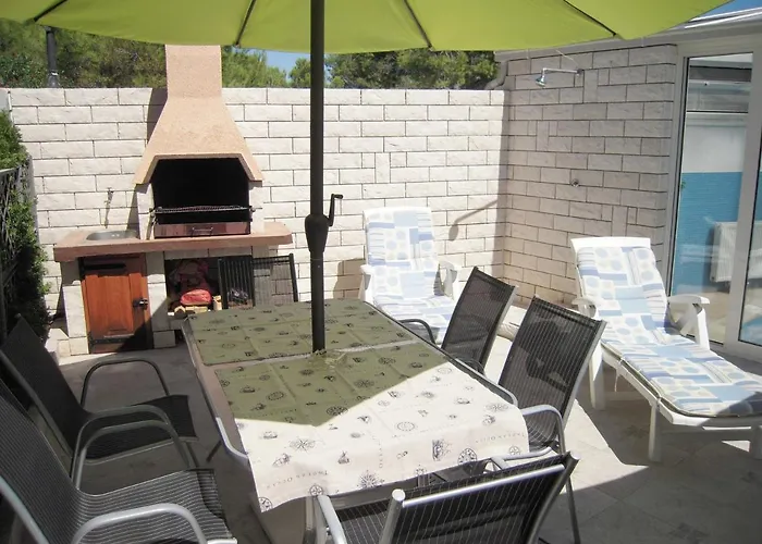 Family Friendly House With A Swimming Pool Jezera, Murter - 5124 Дом отдыха *